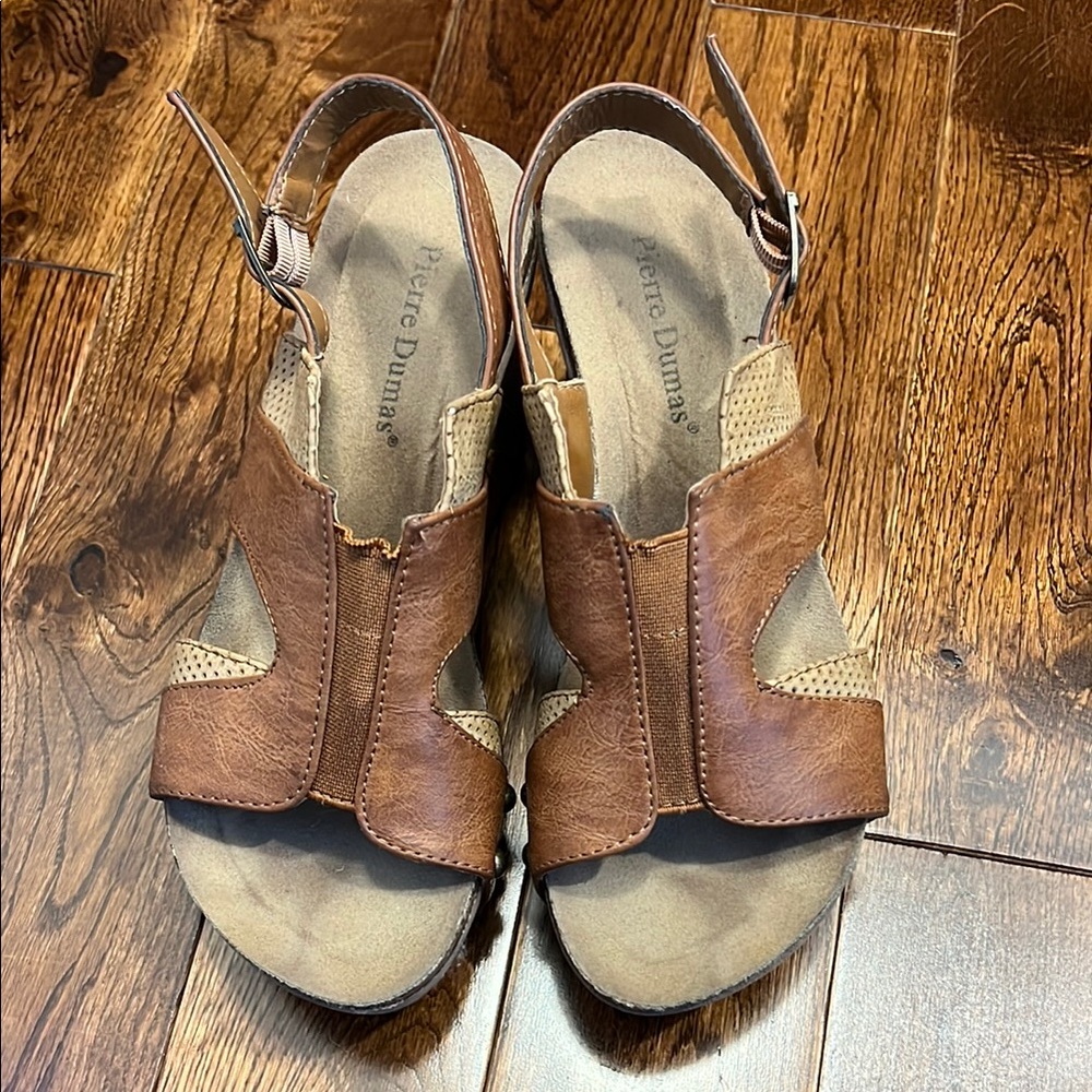 Pierre Dumas Brown Leather Wedge Sandals - Picture 2 of 5